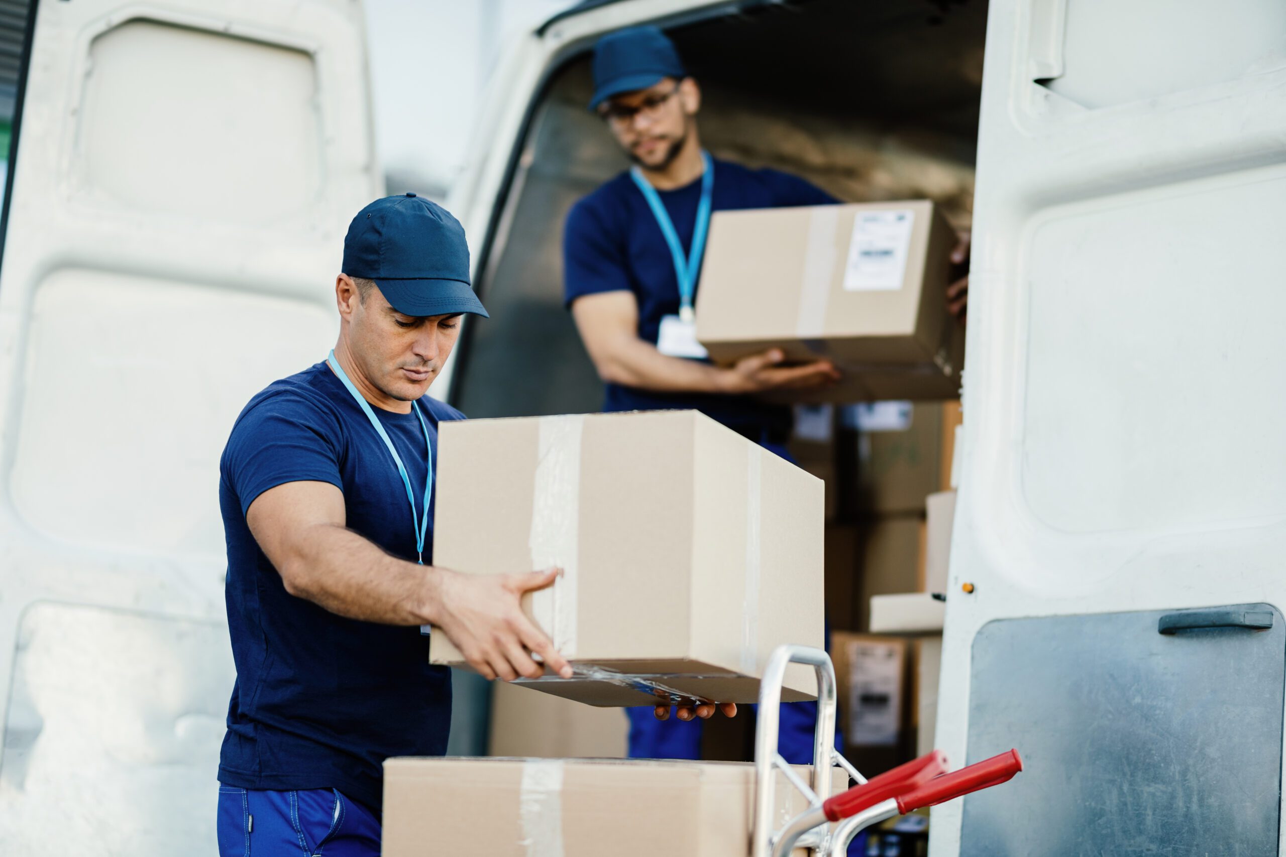Top Questions to Ask When Hiring Movers in Laval for Your Home or Office Move